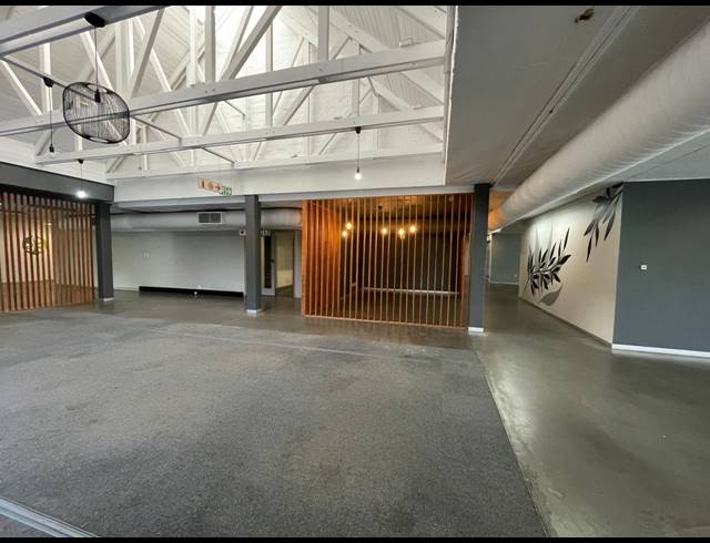 2,859M² OFFICE TO LET IN BRYANSTON